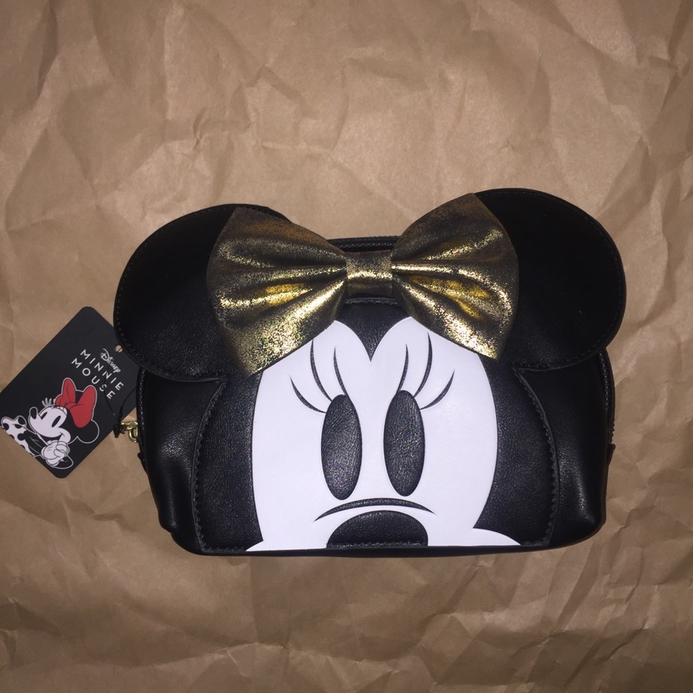 Minnie Mouse makeup bag
